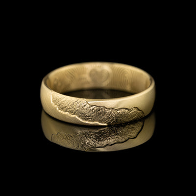 ausgezeichneter Ehering, Herrenring, Awardgewinner, Trauring Goldschmied des Jahres 2025, Dritter Platz, Fräsung, ovaler Ring, Gelbgold